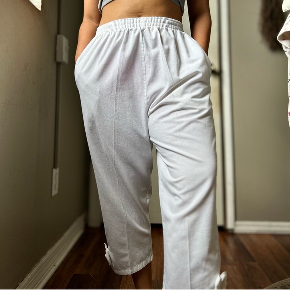 Salem Strait Bow Capris - Picture 3 of 7